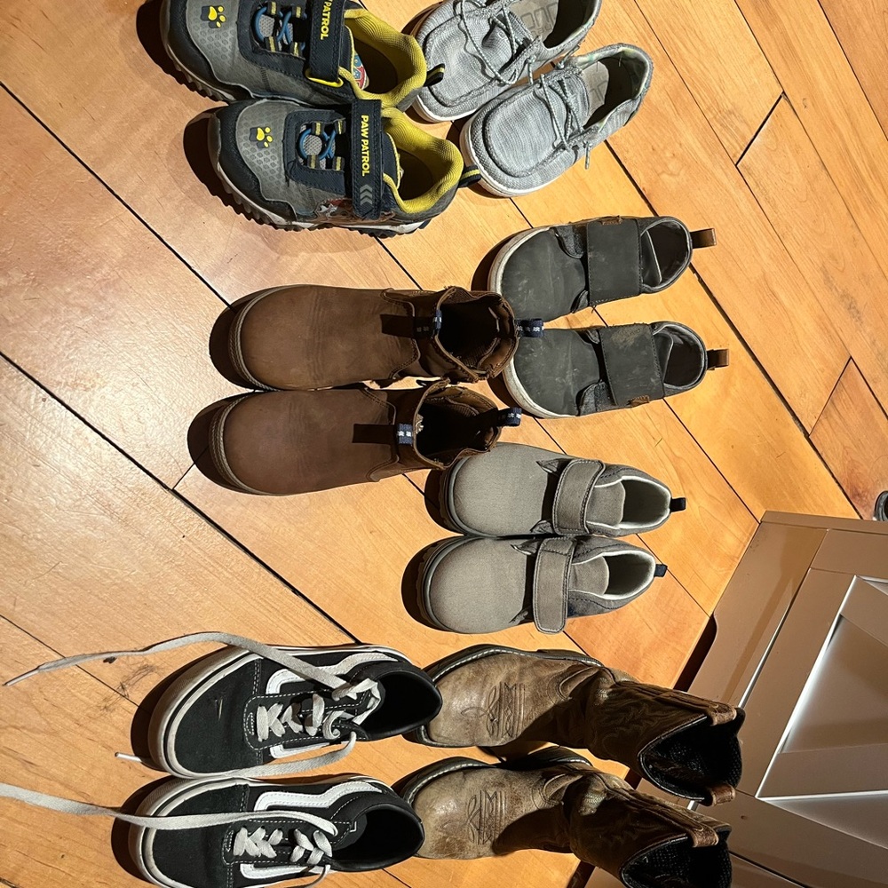 Cat & Jack Tan Kids Boots